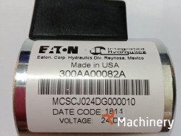 YANMAR Vickers 300AA00082A Hydraulics #7626