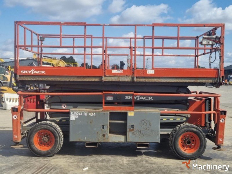 SKYJACK SJ9241 RT Scissor lifts #7973