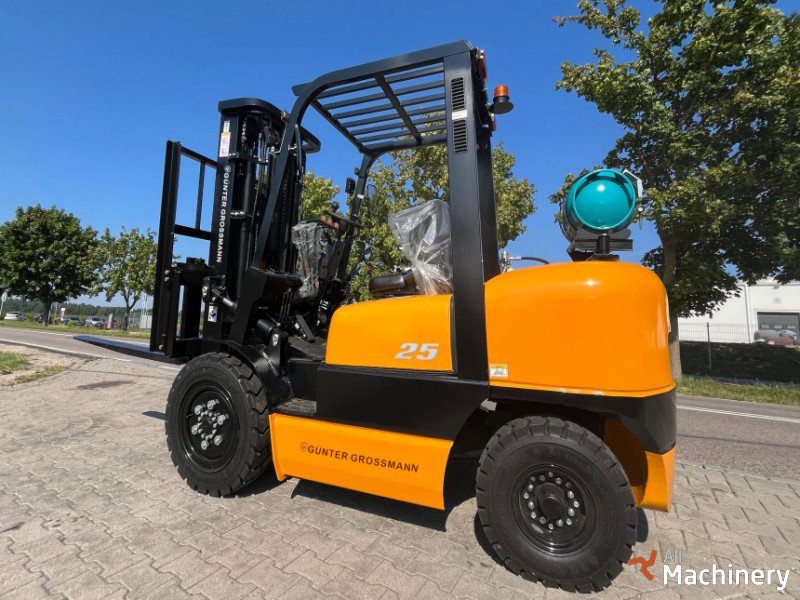 GUNTER GROSSMANN 2.5T 4.5M LPG Forklifts #8026