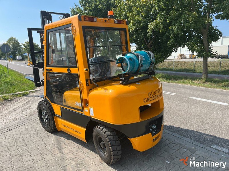 GUNTER GROSSMANN 3T 3M LPG CAB Forklifts #8030