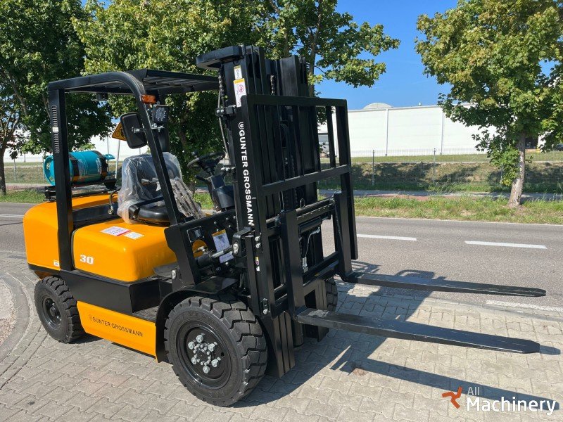 GUNTER GROSSMANN 3T 4.5M LPG Forklifts #8038