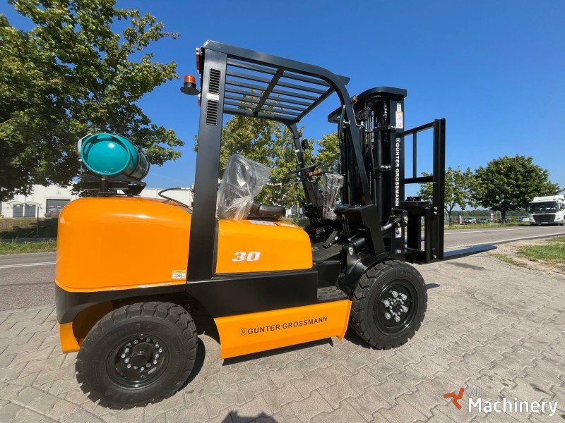 GUNTER GROSSMANN 3T 4.5M LPG Forklifts #8038