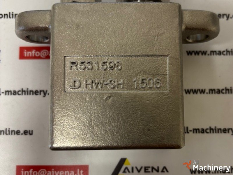 JOHN DEERE R531598 Tractor hydraulics #8042