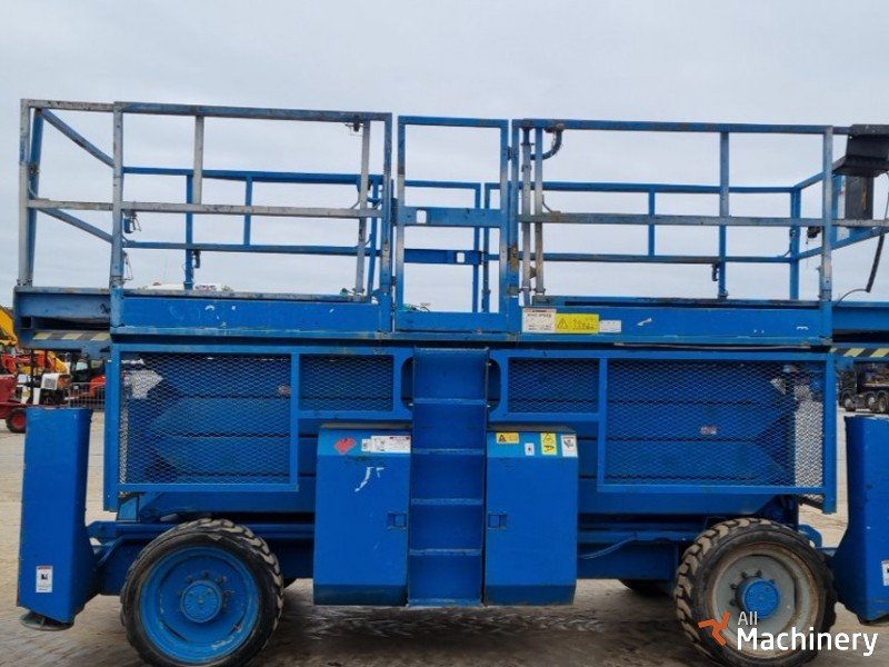 GENIE 4390 Scissor lifts #8138