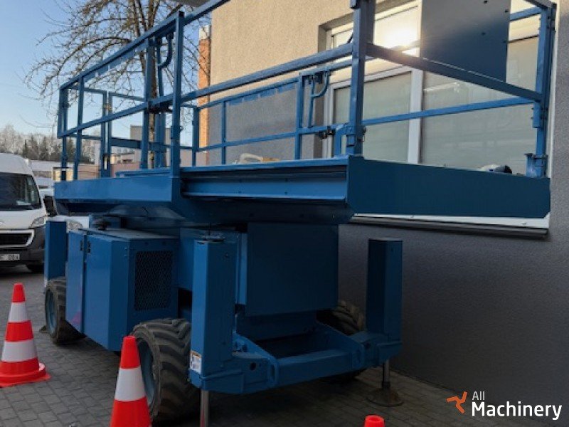 GENIE 3369RT Scissor lifts #8158