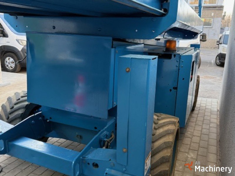 GENIE 3369RT Scissor lifts #8158