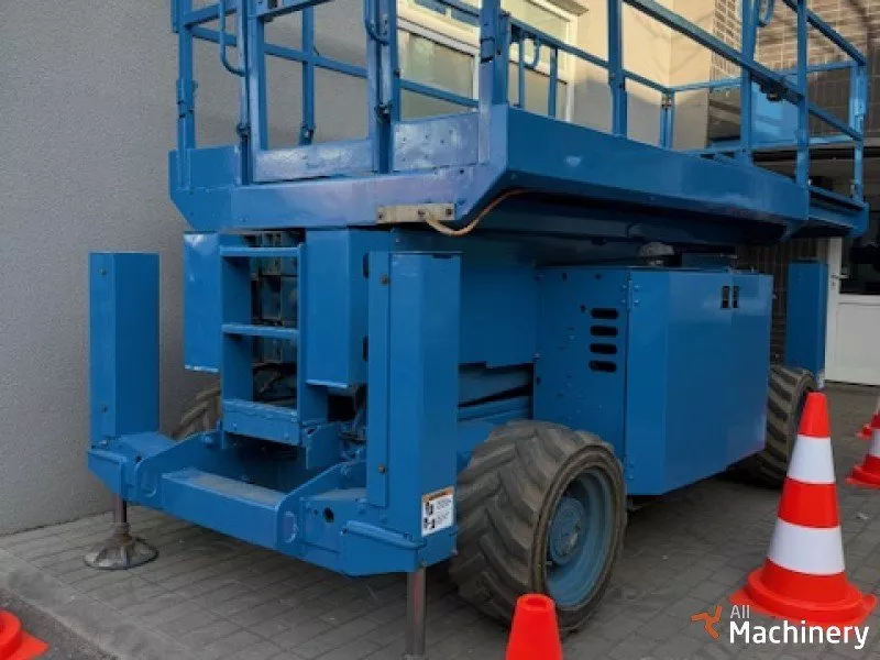 GENIE 3369RT Scissor lifts (2014 year) #8158