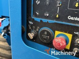 GENIE 3369RT Scissor lifts #8158