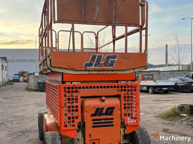 JLG M4069 Scissor lifts #8200