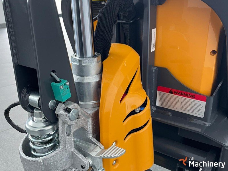 GUNTER GROSSMANN CBD15 Electric pallet jacks #8245