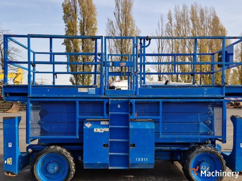 GENIE GS4390 Scissor lifts (2013 year) #8254