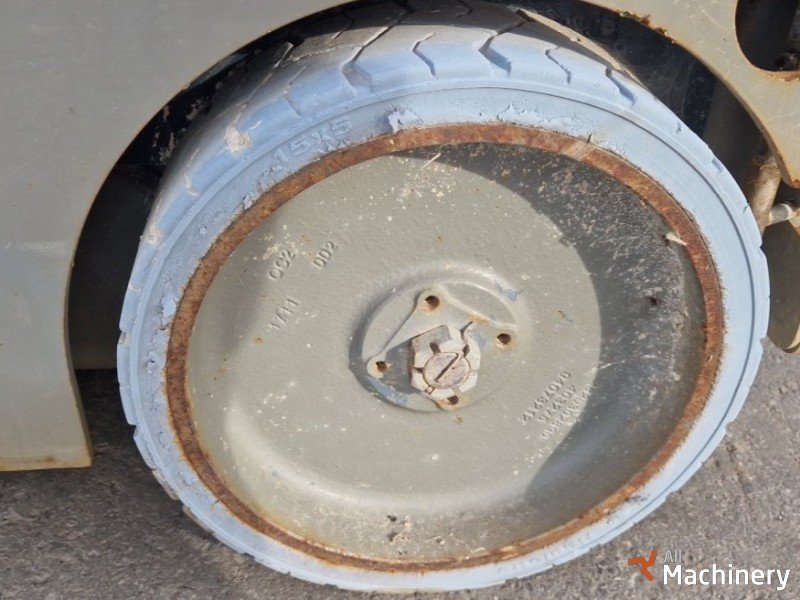 HAULOTTE Compact 10N Scissor lifts (2010 year) #8266