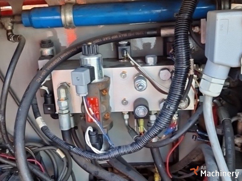 SKYJACK SJ 9250 Scissor lifts (2013 year) #8286