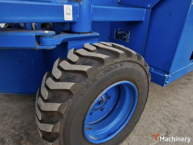 HOLLAND LIFT HL-220 D25 Scissor lifts (2009 year) #8288