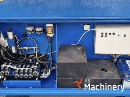 HOLLAND LIFT HL-220 D25 Scissor lifts (2009 year) #8288