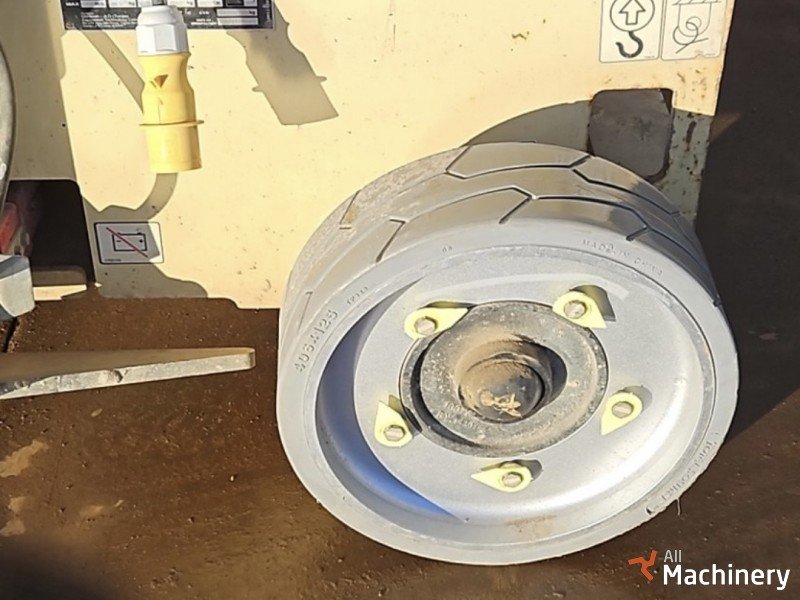 JLG 3246 ES Scissor lifts (2014 year) #8290