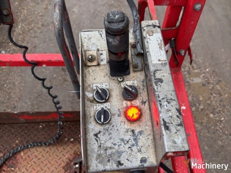 SKYJACK SJ9250 Scissor lifts (2013 year) #8346