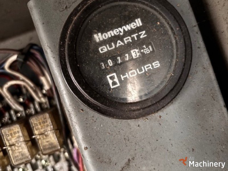 SKYJACK SJ9250 Scissor lifts (2013 year) #8346