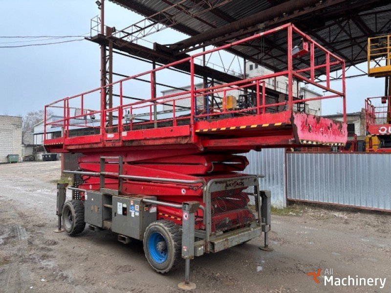 SKYJACK SJ9250 Scissor lifts (2013 year) #8346