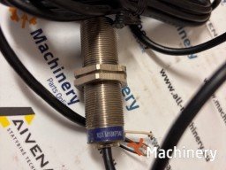 OTHER Telemecanique XS1M18KP340 Working platform electric parts (2021 year) #8561