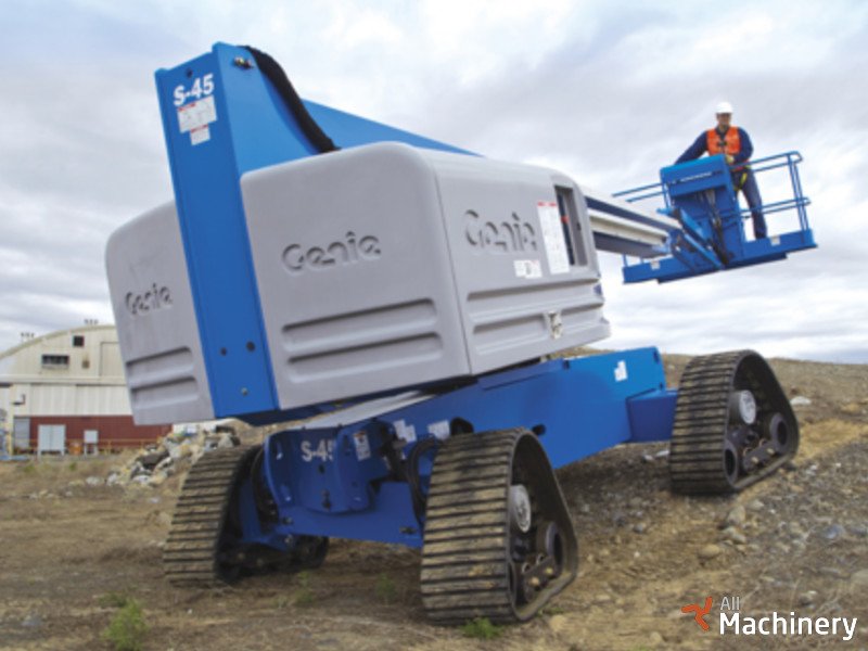 GENIE S-45 Trax Telescopic boom lifts #886