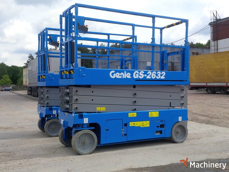 GENIE GS2646 Scissor lifts for rent (2017 year) #963